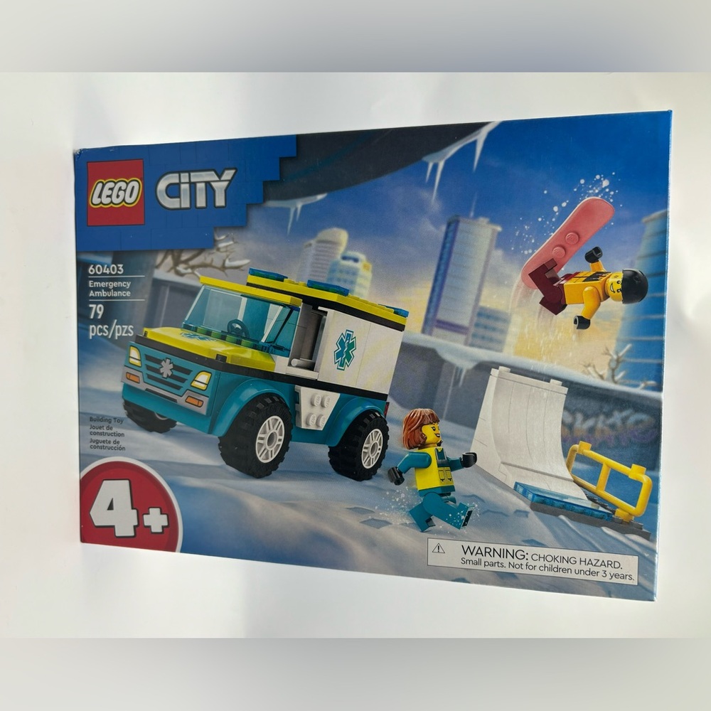 LEGO 60403 CITY Emergency‎ Ambulance and Snowboarder RETIRED Gifts Toys